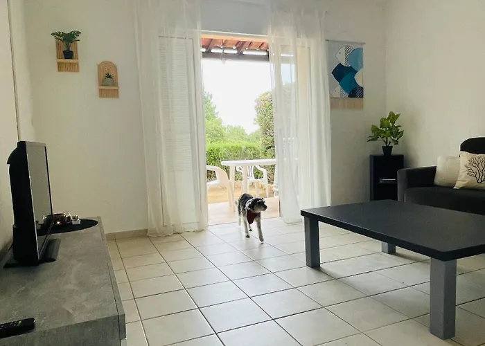 Fiori Di Luna * بورتو فيكشْيو