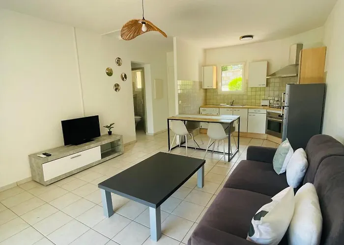 Fiori Di Luna بورتو فيكشْيو